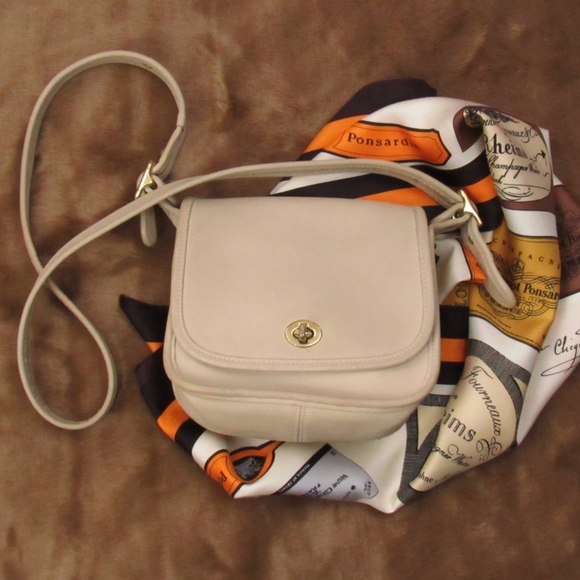 Coach Handbags - Coach Vintage 9965 Beige Legacy Saddle Bag